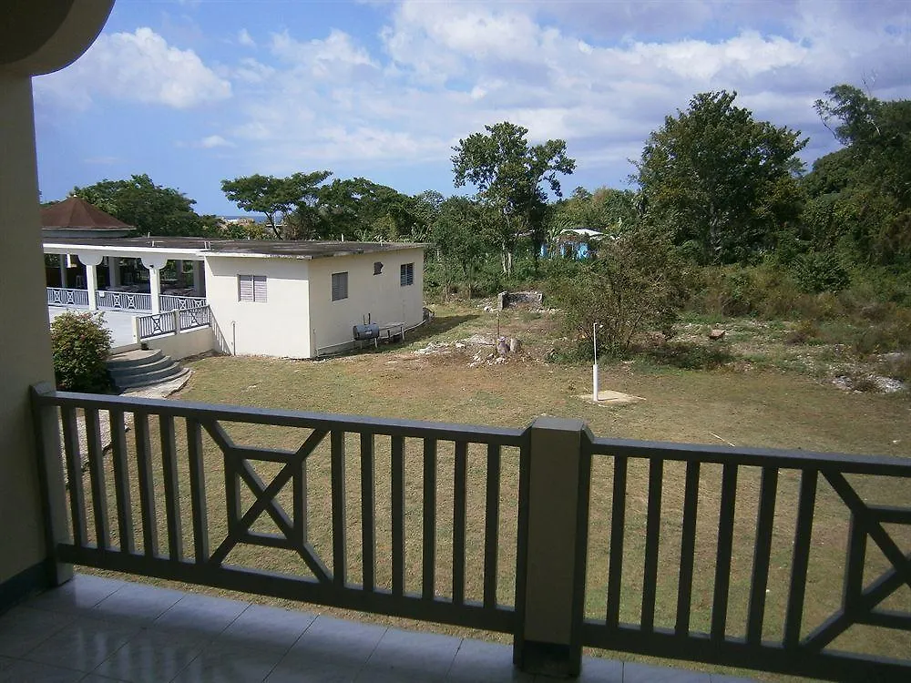 The Royal Hummingbird Resort Negril
